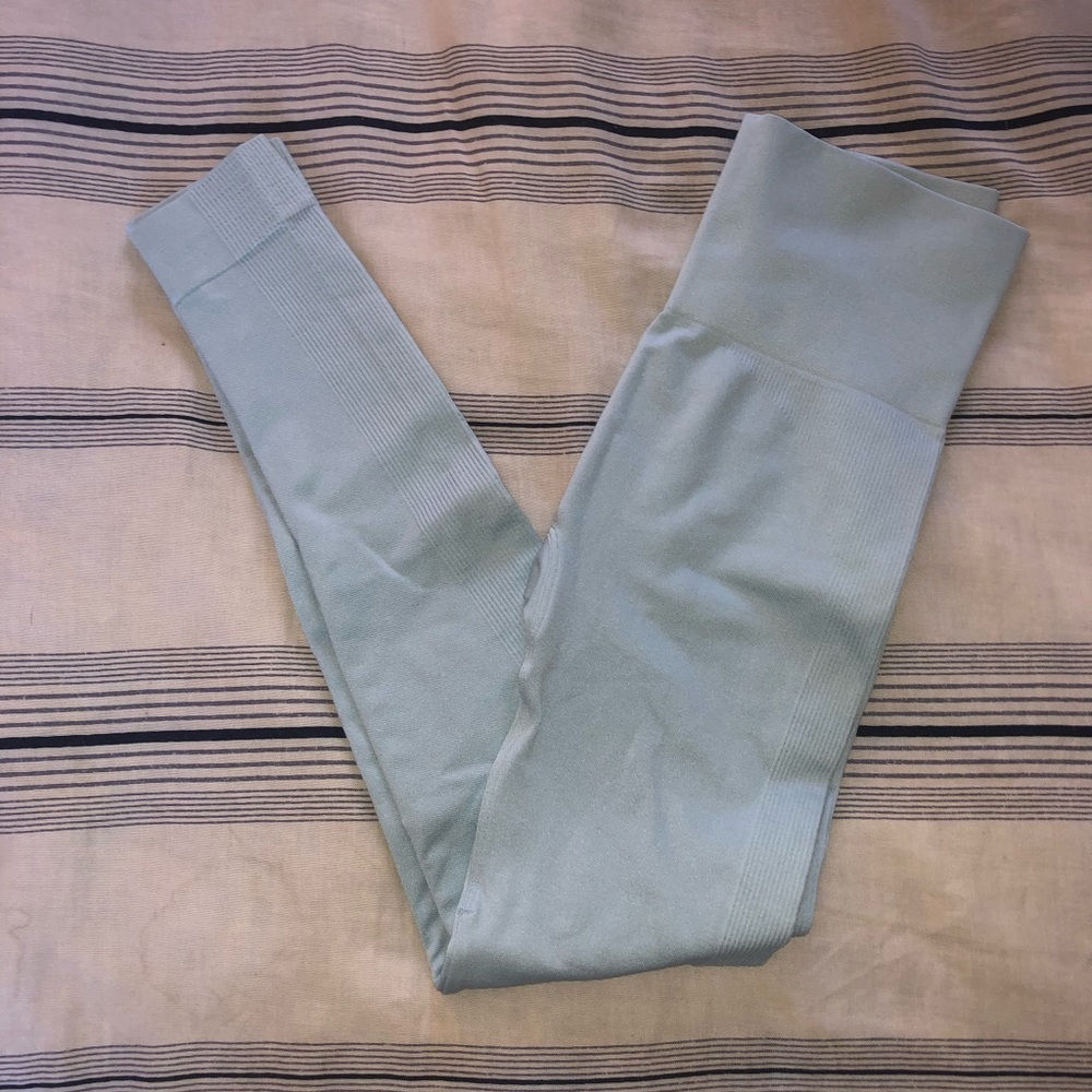 SETactive Leggings in North Bondi